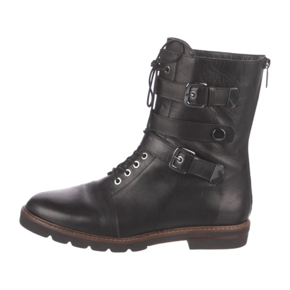 Stuart Weitzman Urbanite Black Calfskin Leather Combat Boot Size 8.5 Like New